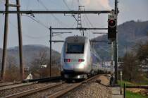 Schweiz - Bei Frick AG. Ein letztes Foto vom TGV 4410/4415 und ein aufregendes Erlebnis geht zu Ende. Wann kommt der TGV auf dieser Strecke mal wieder vorbei ? Ich w�rde mich freuen, ihn demn�chst wieder im Fricktal bestaunen zu k�nnen. 06.04.2009