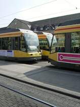 Drei Karlsruher Stra�bahnen am Hbf.