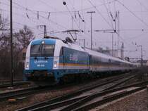 BR 183 002 f�hrt mit Alex 37978 am 23.03.2009
in Regensburg ein.