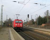 185 343-1 durchf�hrt am 31.03.09 mit einem Kesselwagenzug aus dem Hamburger Hafen L�neburg Richtung S�den.