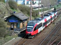 4024xxx passiert als R4279 das aufgelassene Stellwerk2  Launsdorf-Hochosterwitz ; 090407
