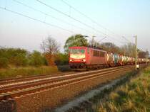 155 214-0 mit L�tzchen am 11.04.2009 Kurz vor �berquerung des Mittellandkanals bei Peine