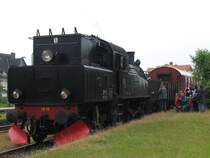 1916 der Angelner Dampfeisenbahn mit Dampfzug Kappeln-S�derbrarup auf Bahnhof S�derbrarup am 24-6-2007. 