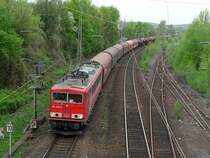 155 206-6 mit G�terzug in Friedrich-Wilhelmsh�tte in Richtung Bonn-Beuel. 16.04.09