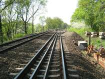 19.04.2009 - Br�ckenbauarbeiten auf der Strecke von Bautzen nach Dresden. Das rechte Streckengleis wurde bereit unterbrochen.