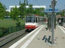 TW317(Dsw21)an der Haltestelle Hombruch Hallenbad auf den Weg zur Endhaltestelle Grotenbachstra�e am 20.04.09 .
