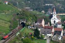 185 216-9 mit einem Mischer -> Norden am Isteiner Klotz 14.4.09