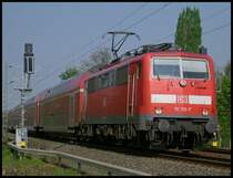 111 113 mit dem  Wupper-Express  RE10422 nach Aachen am B� km 28.2 kurz vor Geilenkirchen 20.4.2009