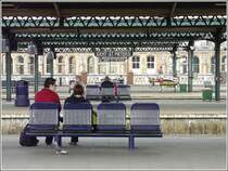 Bahnhofsatmosph�re mit Taube in Gent Sint Pieters. 11.04.09 (Jeanny)