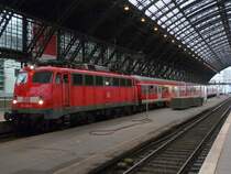 110 436-3 steht mit einem RE 9-Verst�rker nach Siegen in K�ln Hbf. 17.04.09