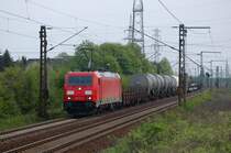 185 317-5 mit einem gem.G�terzug am 18.4.2009 durch Ahlten -> Misburg