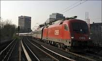Nat�rlich war keine EM-Lok am EN490  HANS ALBERS , Wien Westbahnhof - Hamburg-Altona,... 1016 024 erreicht Dammtor. 
