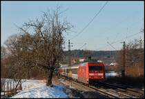 Die 101 027 zog am 08.Januar 2009 einen Ersatzzug von Stuttgart nach M�nchen. Aufgenommen bei S��en.