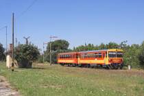 Bzmot 263 am westlichen Bahnhofskopf von Cs�pa auf dem Weg nach Kunszentm�rton.