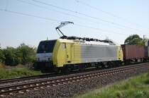 E189-203 Dispolok kurz vor �berquerung des Mittellandkanals am 24.04.2009 bei Peine