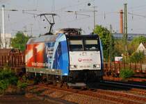 Ein Zufallstreffer am 20.04.2009: da sich hier einige  Fan´s  mit Kamera´s in Stellung brachten, mu�te etwas beonderes auf der Schiene unterwegs sein. Die 185-CL 001 der Veolia Transport ist auf jeden Fall einen Platz auf der Speicherkarte wert. Blitzsauber, sch�nes Wetter, einfach perfekt.