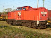 Bis zu ihrem Einsatz in den Nachtstunden konnte sich MEG-Lok 105 am 25.April 2009 in Bergen/R�gen noch die Abendsonne genie�en.