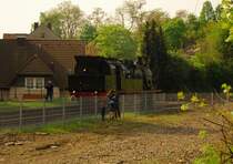 BR 78 468 fuhr heute am 26.04.2009 in die Haltestelle Herdecke/ Ruhr gegen 10:30 Uhr ein. Sie wurde offensichtlich schon erwartet und war stark umlagert. Die BR 78 468 kam aus Bochum-Dahlhausen.
