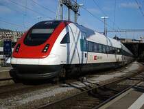 ICN RABDe 500 Harald Szeemann in Z�rich HB kurz vor der Abfahrt. 24. April 2009, 18:03