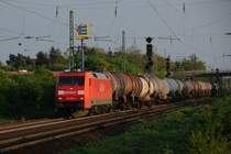 152 058-4 zieht einen Kesselwagenzug �ber die KBS 650 am fr�hen Abend des 23. Aprils 2009. Bensheim hat sie schon hinter sich gelassen...