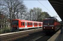 120 122 (9180 6120 122-7 D-DB) setzt sich mit dem IC 2028, N�rnberg Hbf - Hamburg-Altona, in bewegeung und wird von 474 049 und einem weiteren 474er �berhollt die als S31 nach Altona unterwegs sind. (11.04.2009)