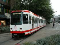 Ein DUEWAG-Stadtbahnwagen N8 der Dortmunder Stadtwerke bef�hrt das Gleisdreieck der Haltestelle Kampstra�e in Dortmund als Zug der Linie 403 nach Wickede am 28.09.2004.