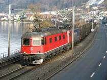 Re 6/6 11640 mit GZ und Ae 6/6 im Schlepp bei Richterswil am 17.03.2009