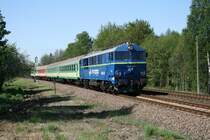 Hier rollt SU46-043 mit dem Reisezug von G�rlitz nach Wroclaw in Wegliniec ein.02.05.09