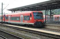650 024-3 kommt am 1.5.2009 in den Bahnhof Plochingen eingefahren. Die beiden VTs kommen via T�bingen von Herrenberg und machen hier Kopf, bevor es wieder z�rck geht nach Herrenberg.