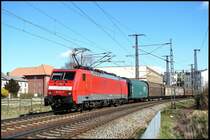 189 053-2 mit FE 45503 von Malm� Central nach Rostock-Seehafen am 06.04.2007 bei der Ausfahrt aus dem Hbf Stralsund.