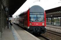 Au�ergew�hnlicher Steuerwageneinsatz am 16.05.09 in Bitterfeld. Anstatt eines �blichen Steuerwagen hing an dieser RB solch ein Steuerwagen. 