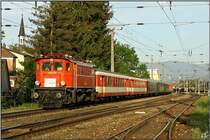 1245.525 f�hrt mit Sdz 16234 von Zeltweg nach Salzburg.Anlass f�r diese Fahrt war das 70 Jahr Jubil�um dieser Lok.
Zeltweg 16.05.2009