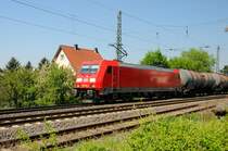 185 351-4 vor einem  Kessel Buntes , unterwegs entlang der Bergstrasse Richtung Bensheim, KBS 650. 