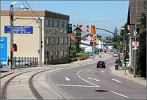 Die Saarbahn in Riegelsberg. Im August 2009 soll die Strecke in Betrieb gehen. Hier ein Blick auf die eingleisige Strecke zwischen den Stationen Riegelsberg Wolfskaulstra�e und Riegelsberg Rathaus. Der Blick geht nach Norden, die Strecke f�llt stetig ab. 23.05.2009 (Matthias)