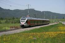S31 8862 (RABe 526 042) am 23.5.2009 zwischen Altmatt und Biberbrugg. 