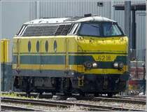 Die Diesellok 6218 hatte am 22.05.09 kurzfristig den Unkrautvernichtungszug im Bahnhof von Mons/Bergen verlassen, um kurze Zeit sp�ter wieder zu ihrem Zug zur�ckzukehren. (Jeanny)
