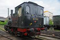 Fast jeder von uns hatte irgendwann mal eine T3 auf seiner Modelleisenbahn... Als ich �ber 89 7159 recherchierte, stie� ich auf einen Unfall, just vor einer Sonderfahrt dieser Lok. Im Bahnhofsbereich zerriss es Eines ihrer Dampfrohre, wobei gottseidank dem Personal nichts passierte. Seither steht sie leider  museums-z  (Neustadt/Weinstrasse, Mai 2009).