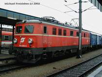 1010 01-5 am 08.Juni 2002 mit einem Sonderzug in Wien S�dbhf.