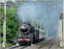Die Dampflok 5519 war am 31.05.09 zu Besuch bei der Museumsbahn in Losheim am See. Auf der R�ckfahrt nach Luxemburg erklimmt sie die Steigung zwischen Mertert und Manternach mit ihrem Sonderzug am Haken. (Jeanny)