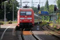 RHEINE (Kreis Steinfurt), 22.06.2009, 101 030-5 als IC149 von Amsterdam Schiphol nach Berlin Gesundbrunnen bei der Einfahrt in den Bahnhof Rheine