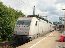 Nun h�ngt 101 034-7  InForm  am IC 2071 nach Dresden Hbf und wartet am 21.06.09 auf die Abfahrt aus Hamburg-Altona Richtung Hamburg-Dammtor und Hamburg-Hbf.
