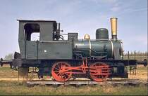 unbekannte Kleinlok, aufgenommen bei Limburg/Lahn 1985.
Wer diese Lok kennt, m�ge mir freundlicherweise die Typenbezeichnung zumailen - Danke !