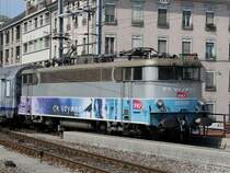 Die BB 25238 am 30.06.2009 bei der Einfahrt mit einem Schnellzug in Gen�ve. 