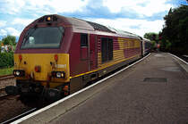 EWS 67007 mit Regionalzug f�hrt soeben in Fort William ein, 12. Aug. 2008