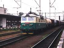 130 022-7 mit G�terzug auf Bahnhof Kolin am 13-8-2005. Bild und scan: Date Jan de Vries. 