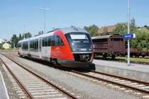 5022 055 als Regionalzug nach Oberwart, beim Halt im Bahnhof Altpinkafeld, 27.07.2009.