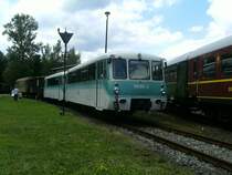 In Schwarzenberg stand am 26.Juli 2009 auch die Ferkeltaxi- einheit 772 312-5 f�r den Verkehr auf der Erzgebirgischen Lausitzbahn.