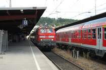 Und schon ist die Rangierfahrt beendet und 218 427-3 h�ngt an ihrem S�dbahn-IRE. In wenigen Minuten erh�lt sie den Abfahrtsauftrag und wird ihre Reise in Richtung Lindau beginnen. Aufgenommen am 25.7.2009 in Ulm.