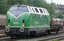 Die 220 053-3 von Reuschling durchf�hrt K�ln West mit einer Glanzleistung am 18.07.2009