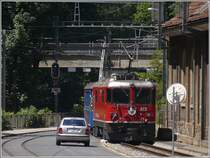 R1449 mit Ge 4/4 II 613  Domat/Ems  verl�sst die Ausweichstelle Depot Sand Richtung Chur Stadt.(19.07.2009)